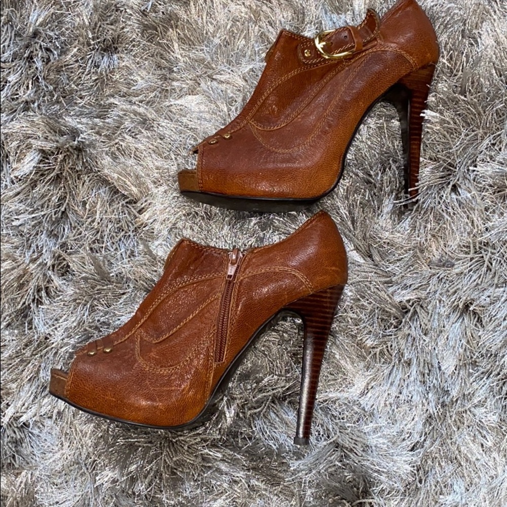 Bakers - brown ankle bootie